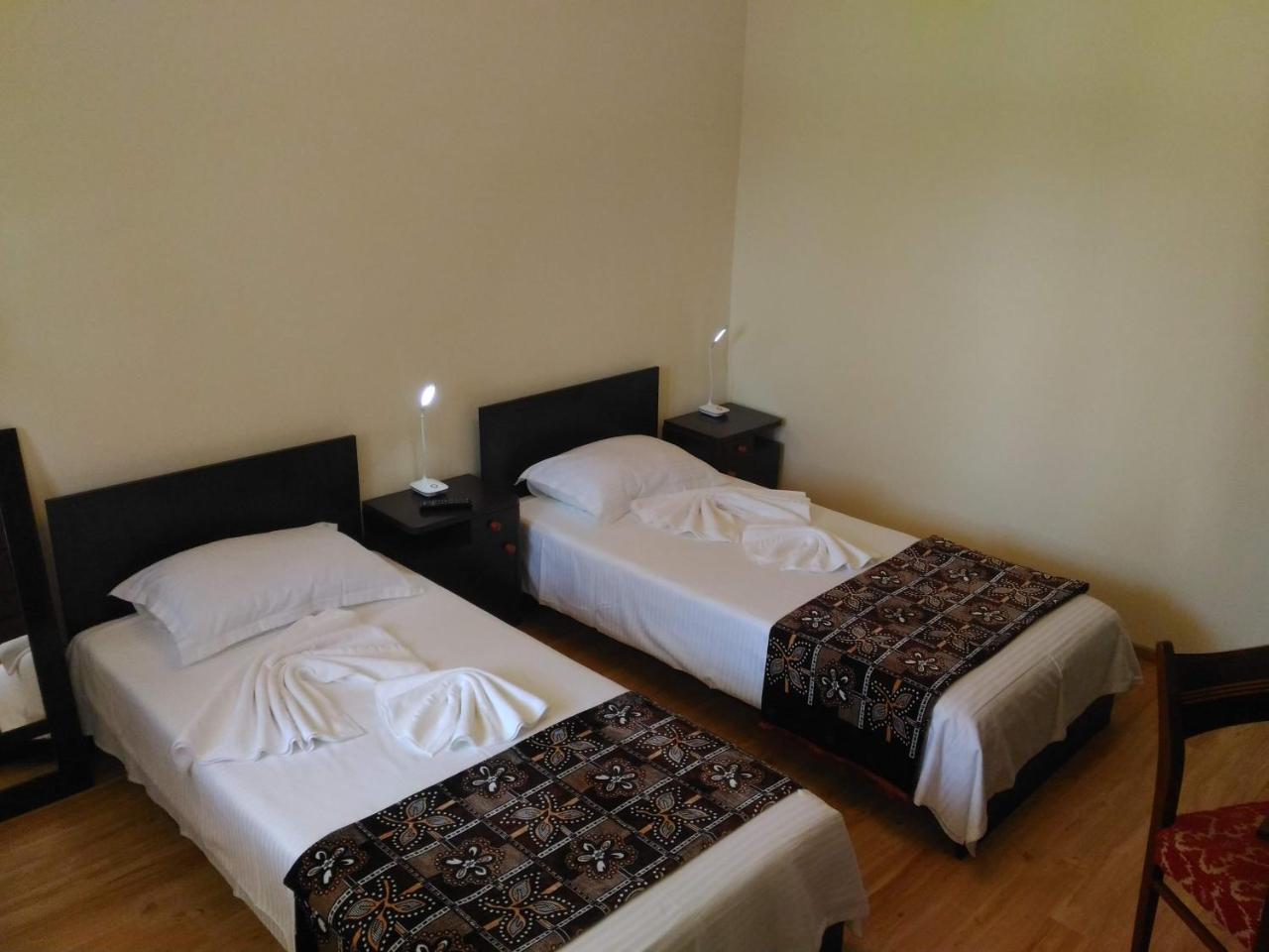 Edelweiss Guesthouse, Glamping And Camping Suhaia Екстериор снимка